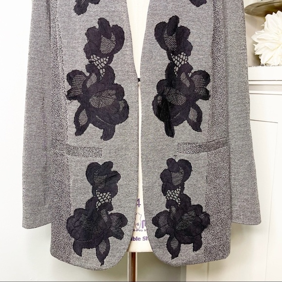 Catherines Blazer Jacket with Lace Floral Design Black Gray NWT - Picture 4 of 9